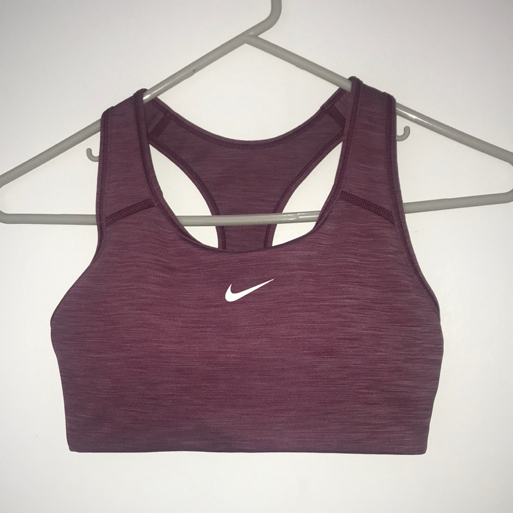 ❤️ NEW Maroon Nike pepper sports bra